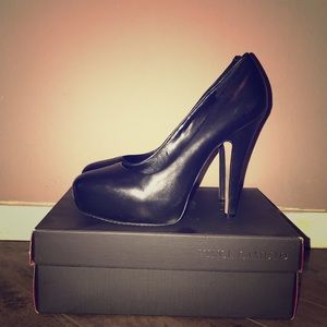 Vince Camuto heels
